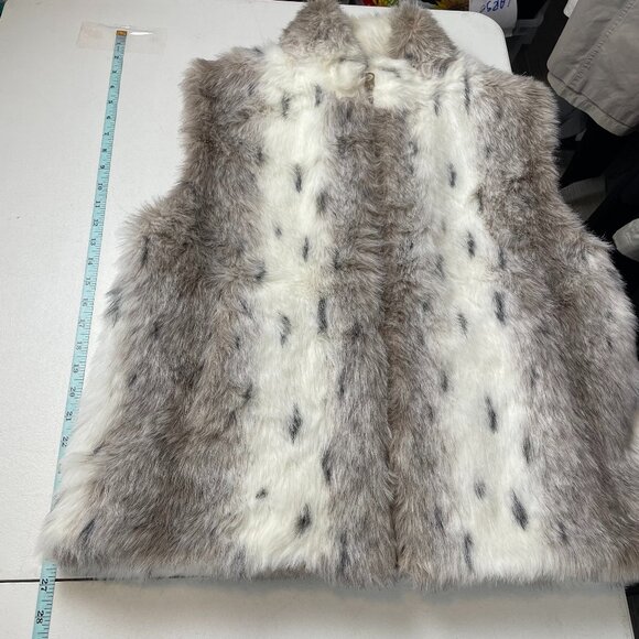 Olympia Vest Womens Medium Faux Fur Sleeveless Reversible Open Front Gray White - Picture 10 of 11